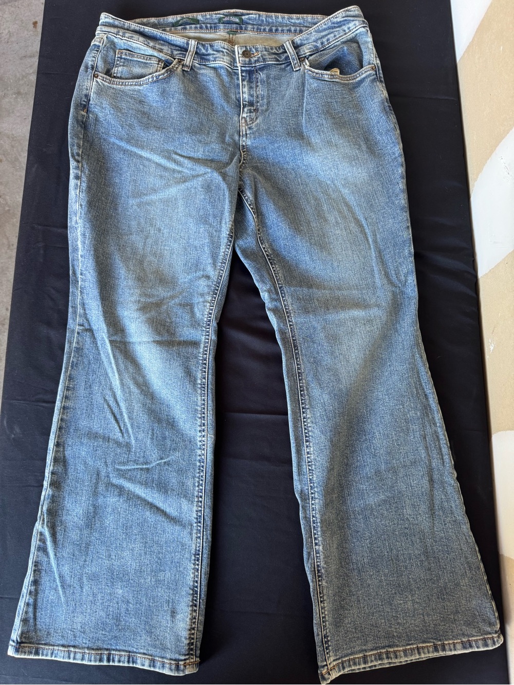 Wild Fable Low Rise Bootcut Jeans Flap Pocket Denim Size 17 NWOT